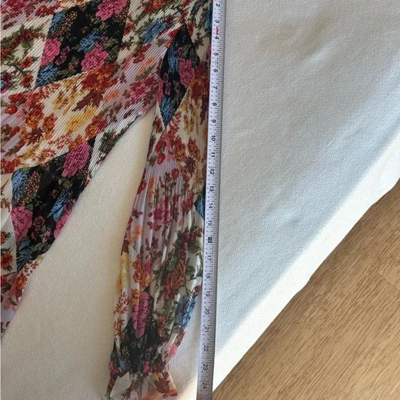 Anthropologie floral midi dress. Long Sleeve. XS. - Picture 9 of 11